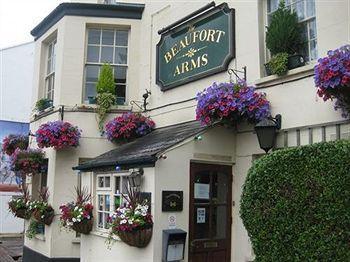 The Beaufort Arms Cheltenham Exterior photo